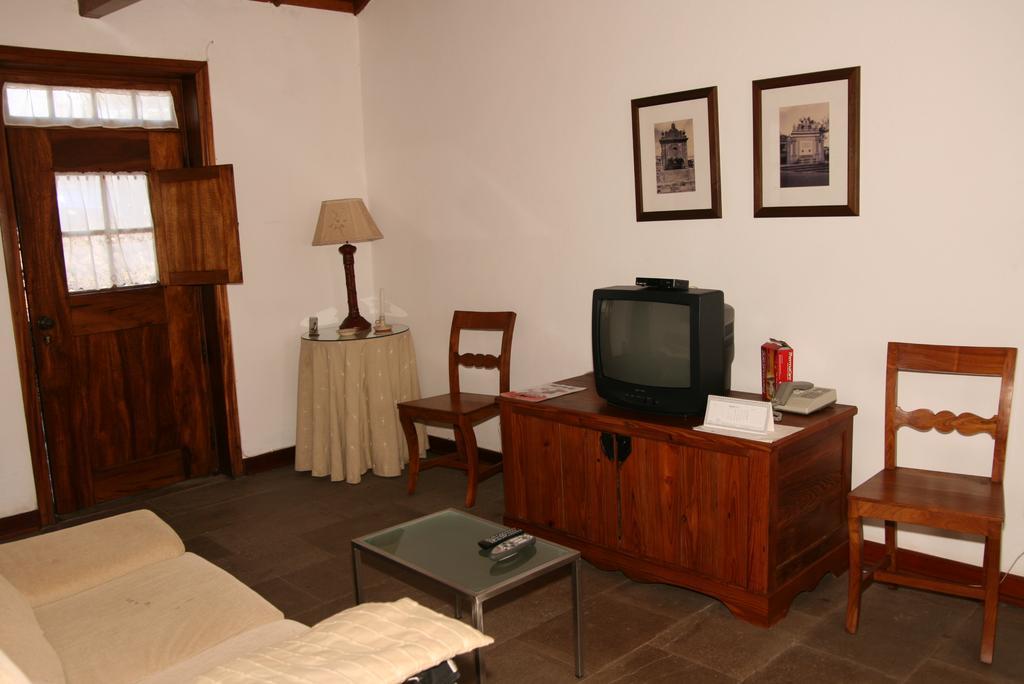 Villa Quinta Dos Figos "5 Trevos Gold" Praia da Vitória Zimmer foto