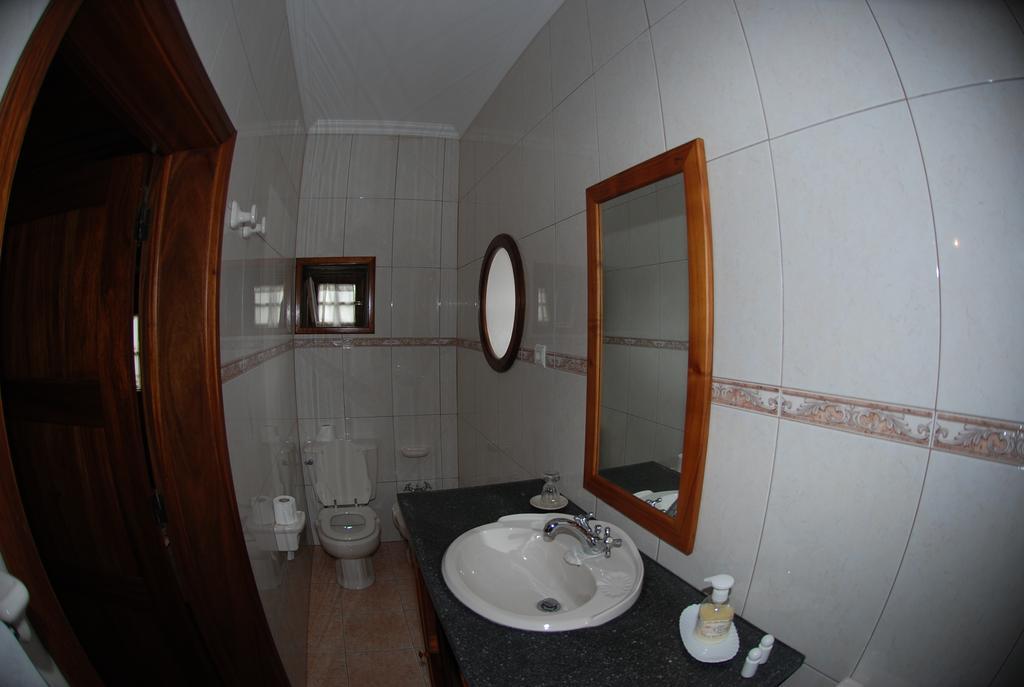 Villa Quinta Dos Figos "5 Trevos Gold" Praia da Vitória Zimmer foto